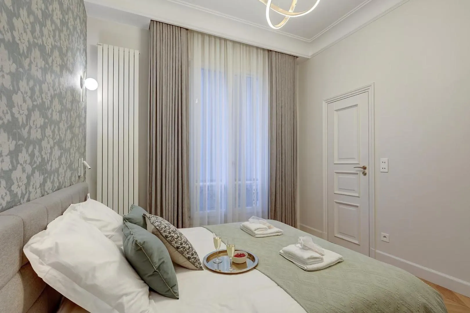 518 Plazo Republique - Superbe