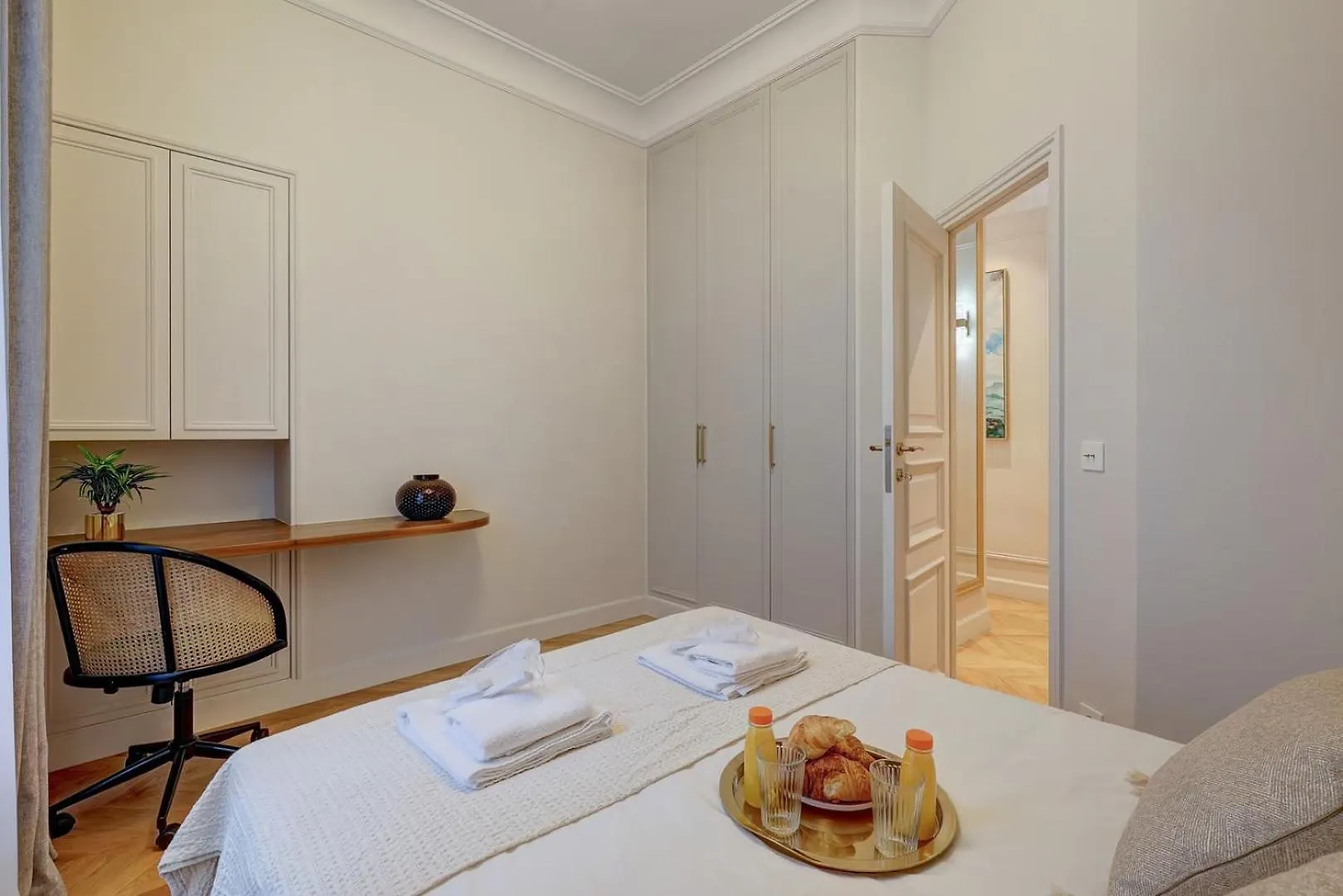 518 Plazo Republique - Superbe Apartamento